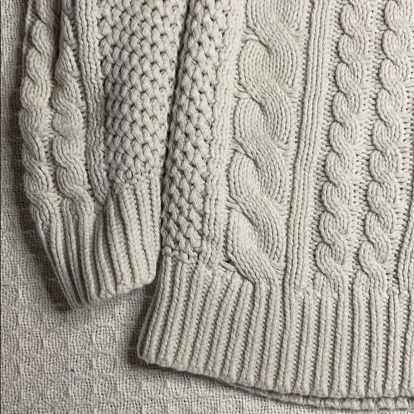 Forever21 Cable Knit Sweater - Picture 4 of 5